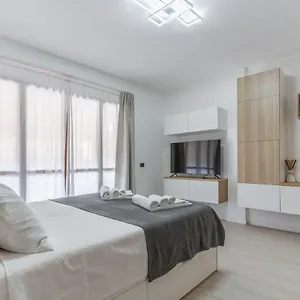 Santa Giulia Apartament
