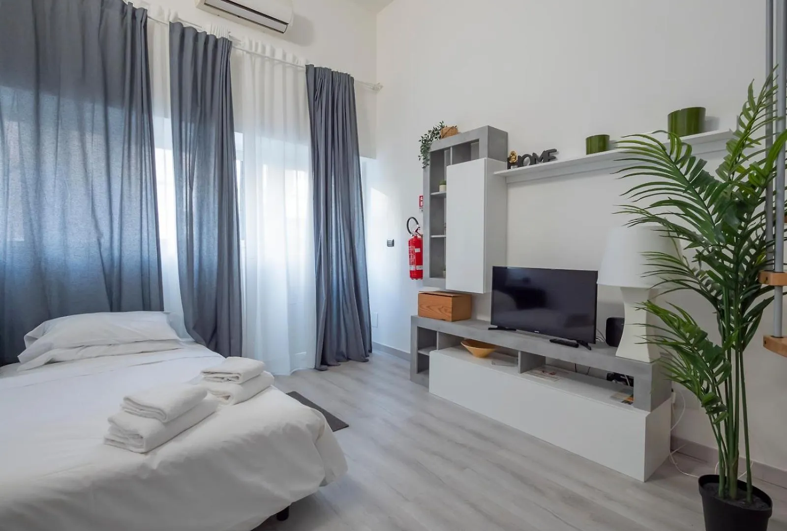 I Host Apartment - Breno 1 Milan