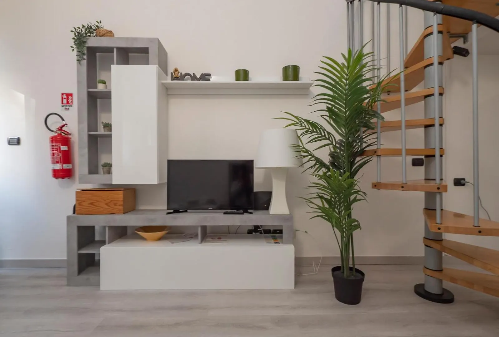 I Host Apartment - Breno 1 contacts