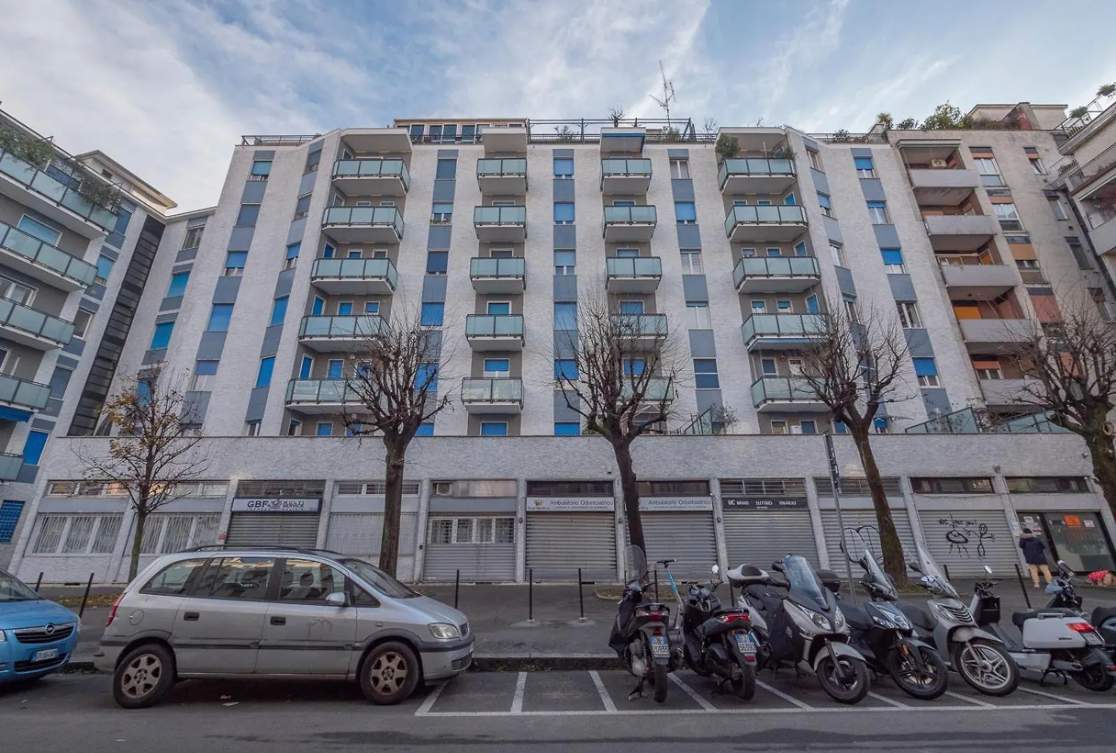 I Host Apartment - Breno 1 Milan